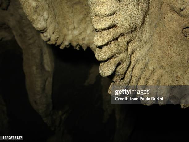 underground cave formations - caverna stock-fotos und bilder