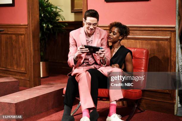 Idris Elba" Episode 1761 -- Pictured: Pete Davidson as Maxwell during the "Gold Diggers" sketch on Saturday, March 9, 2019 --