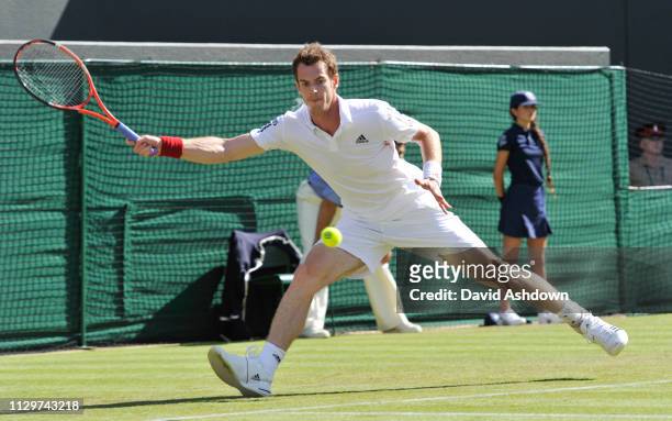 2nd DAY 22/6/2010 ANDY MURRAY DURING HIS MATCH WITH JAN HAJEK.