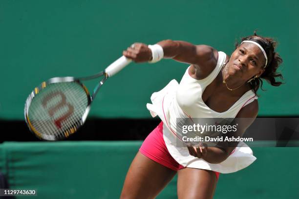 6th day. 26/6/2010 SERRENA WILLIAMS DURING HER MATCH WITH DOMINIKA CIBULKOVA.