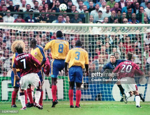 David Beckham scoring from a free kick during England v Colombia at the State Felix-Bollaert, Lens 26th June 1998. FIFA World Cup in France.