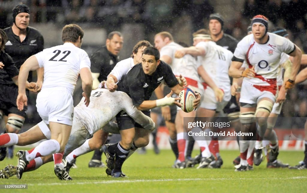 England v New Zealand Rugby Union at Twickenham 2008