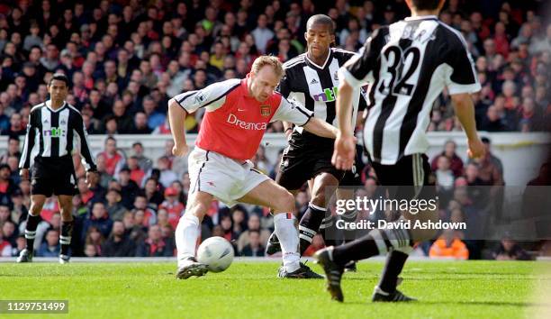 41 Dennis Bergkamp Newcastle Stock Photos High Res Pictures And 41-dennis-bergkamp-newcastle-stock-photos-high-res-pictures-and