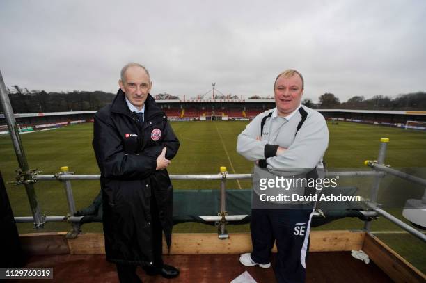 CRAWLEY, ENGLAND CRAWLEY TOWN FC OWNER BRUCE WINFIELD AND MANAGER STEVE EVANS. .
