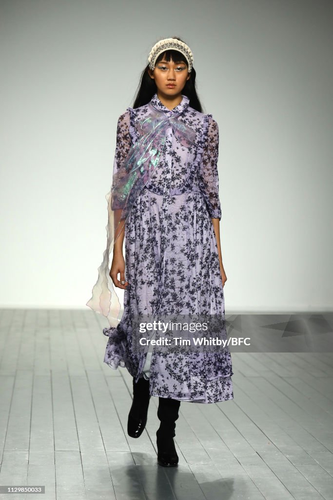 Bora Aksu - Runway - LFW February 2019