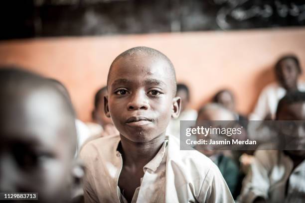african school boys - portrait afrika kind stock-fotos und bilder