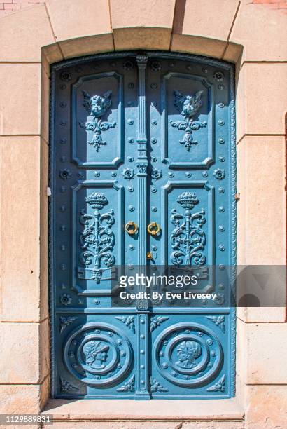 medieval metal door - ciudad real province stock pictures, royalty-free photos & images