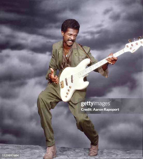 Larry Graham Photos and Premium High Res Pictures - Getty Images