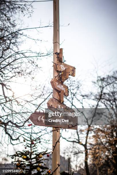 wooden street signs, geneva, switzerland - ginevra foto e immagini stock