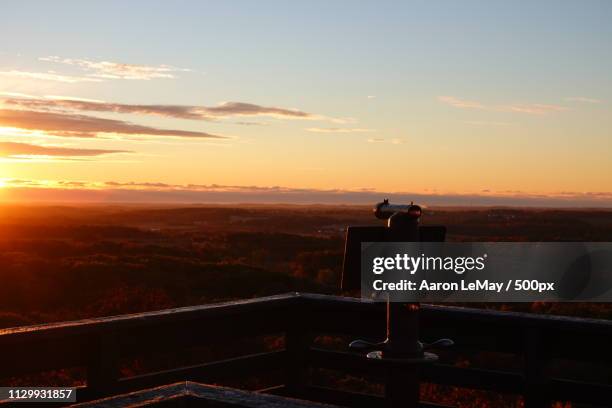 scenic view - no tresspassing sign stock pictures, royalty-free photos & images