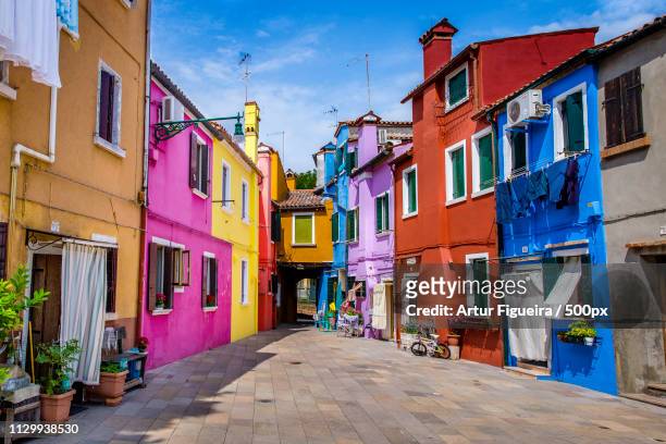 colors of burano - acorn street beacon hill cobblestone boston stock pictures, royalty-free photos & images