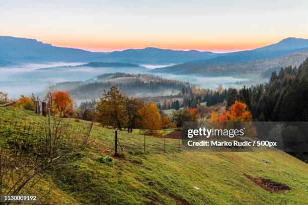 colorful morning - bosnie herzégovine photos et images de collection