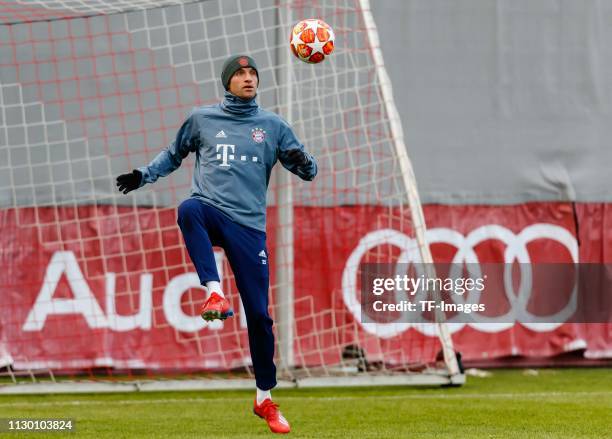 Thomas Mueller of Bayern Muenchen controls the ball during a Bayern Muenchen training session at training grounds on the Saebener Strasse on March...