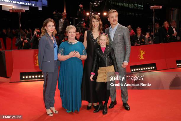 Lisa Hagmeister, a guest, Nora Fingscheidt, Helena Zengel and Albrecht Schuch arrive for the closing ceremony of the 69th Berlinale International...