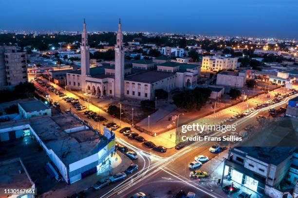 evening in nouakchott, mauritania - mauritania fotografías e imágenes de stock