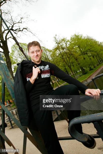 Vladimir MANCHEV during a photoshooting session on April 21th, 2004 in Lille.