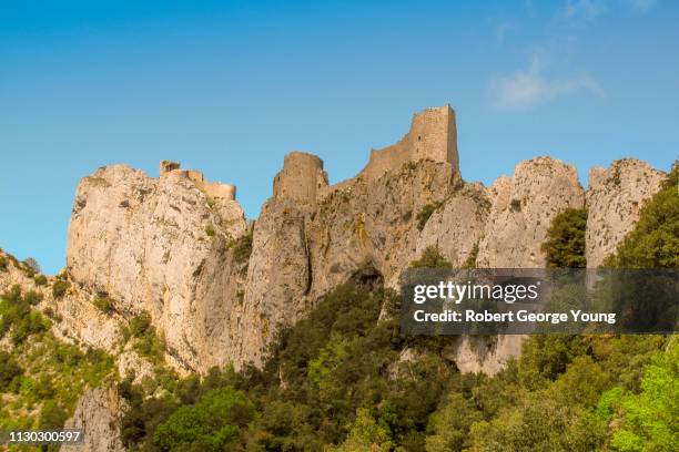 cathar castle, château de peyrepertuse ruins - aude stock pictures, royalty-free photos & images