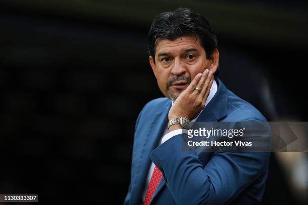 Jose Cardozo, Head Coach of Chivas gestures during the quarterfinals match between America and Chivas as part of the Copa MX Clausura 2019 at Azteca...