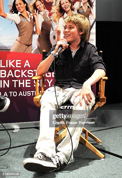 Devin Brough Devin Brochu Photos and Premium High Res Pictures - Getty Images