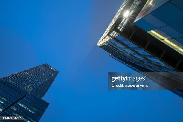 panoramic skyline of shanghai - 商務 stock-fotos und bilder