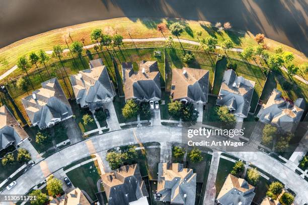 houston master planned community aerial - waterfront house stock pictures, royalty-free photos & images