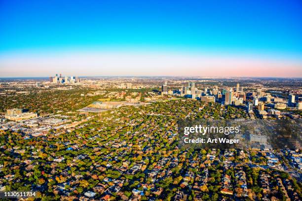 ヒューストンのメトロエリアの広角ビュー - urban sprawl ストックフォトと画像