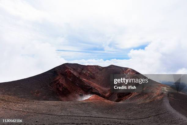 like a moonscape, southeast crater of etna, tallest active volcano in continental europe, sicily, italy - etna stock pictures, royalty-free photos & images