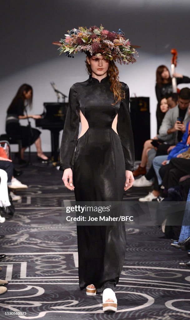 APUJAN Autumn/Winter 2019 - LFW February 2019