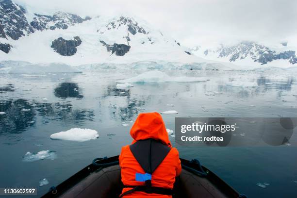 iceberg tour - antarctica boat stock pictures, royalty-free photos & images