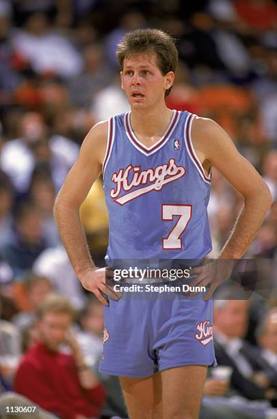 Danny Ainge of the Sacramento Kings stands on the court during an NBA game against the Los Angeles Lakers at the Great Western Forum in Los Angeles,...