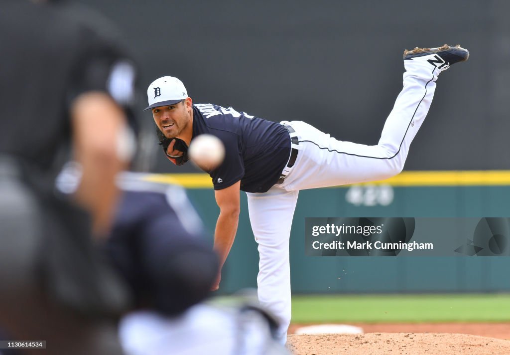 Toronto Blue Jays v Detroit Tigers