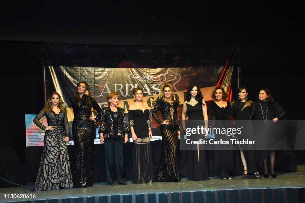 Sherlyn Gonzalez, Cecilia Galliano, Jacqeline Andere, Zoraida Gomez, Ninel Conde, Ana Patricia Rojo, Lorena Velazquez, Maribel Guardia, Victoria...