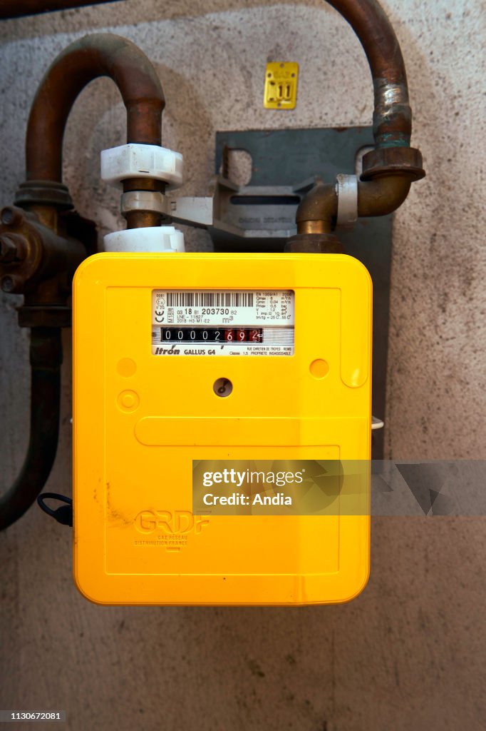 Gas meter belonging to Gaz Reseau Distribution France.