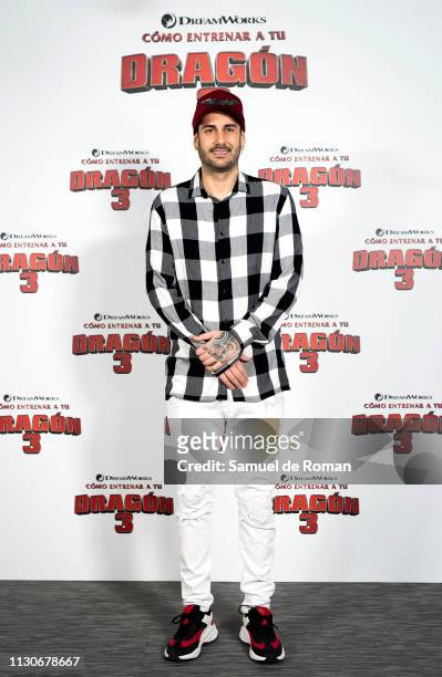 Melendi attends the 'Como Entrenar A Tu Dragon 3' Madrid photocall on February 19, 2019 in Madrid, Spain.