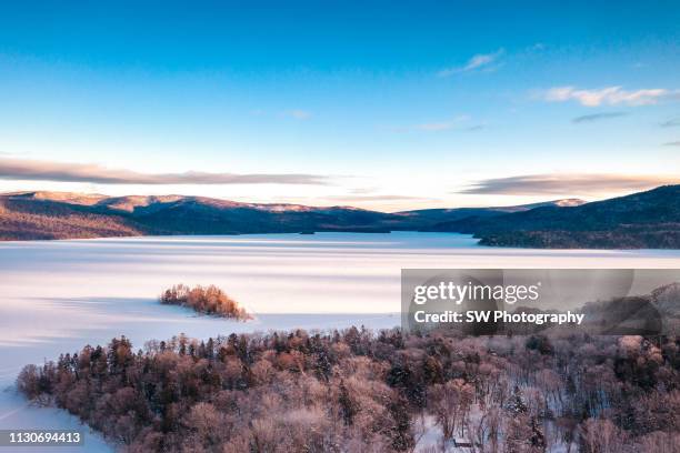 beautiful morning in akan lake - akan district hokkaido stock pictures, royalty-free photos & images