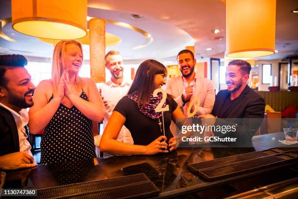 birthday party at an upscale restaurent - 20th birthday stock pictures, royalty-free photos & images