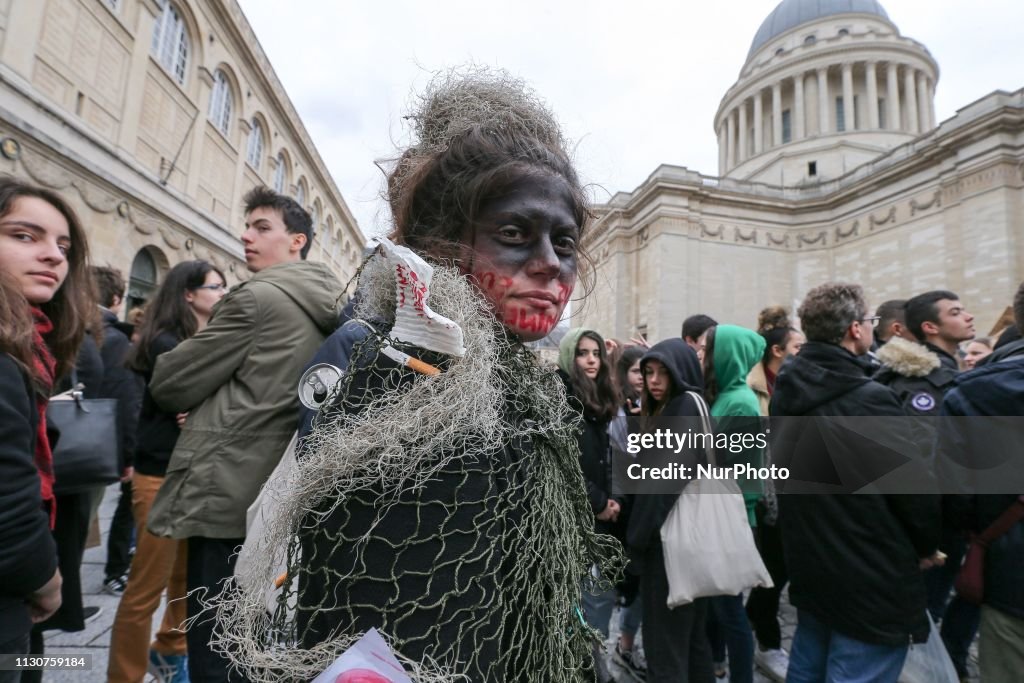 Youths Demonstrate In Paris Against Climate Change