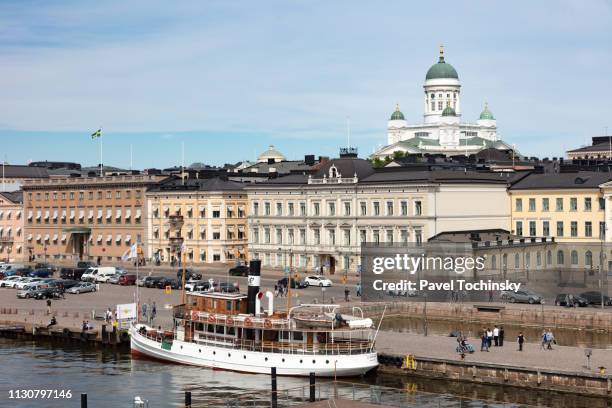 helsinki cathedral, one of the key landmarks in the city, finland - helsinki stock pictures, royalty-free photos & images