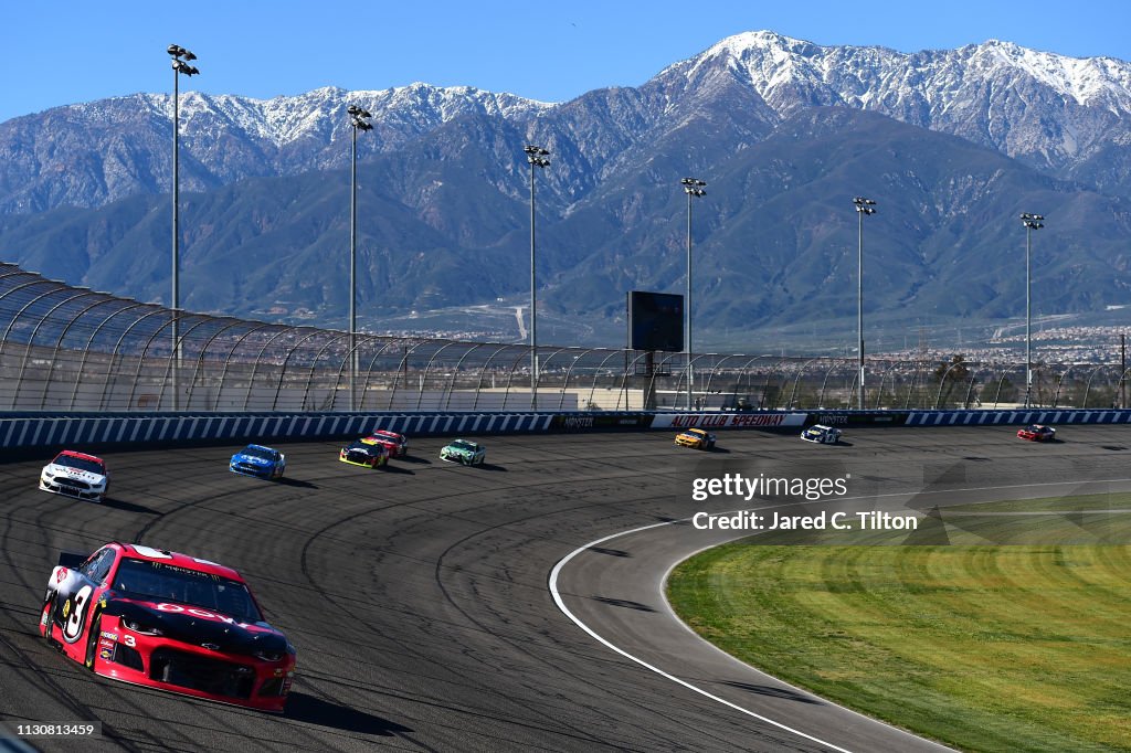 Monster Energy NASCAR Cup Series Auto Club 400 - Qualifying