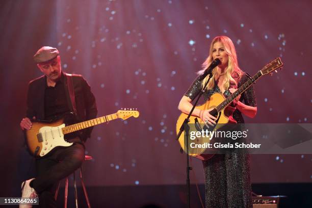 Carl Patrick Singer Carl Wieland Photos and Premium High Res Pictures - Getty Images