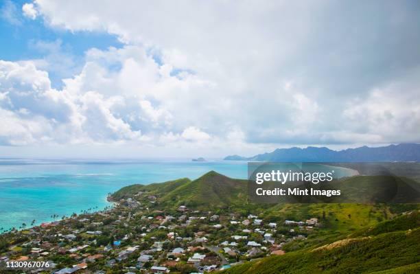 view of kailua, o'ahu, hawaii - kailua foto e immagini stock