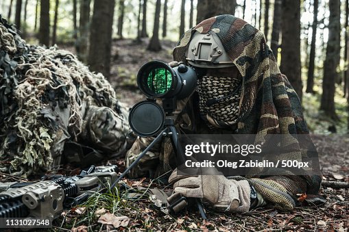 Power Rangers Snipder Army Rangers Sniper Pair Foto de stock - Getty Images