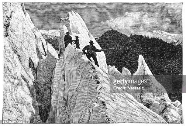 ilustrações, clipart, desenhos animados e ícones de geleira de moguls, mont blanc, alpes franceses - haute savoie