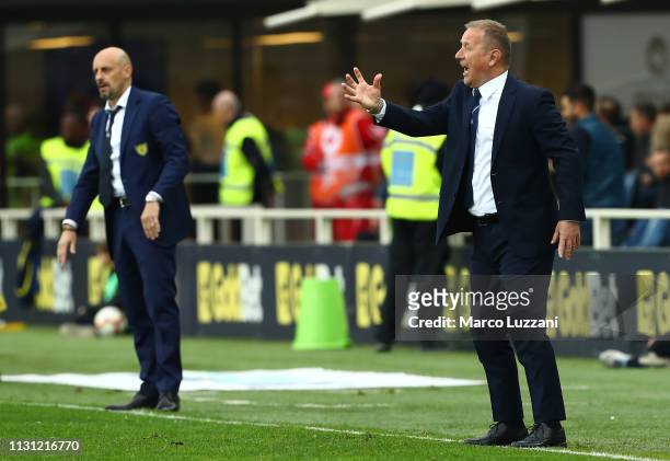 Atalanta BC second coach Tullio Gritti shouts to his players during the Serie A match between Atalanta BC and Chievo at Stadio Atleti Azzurri...