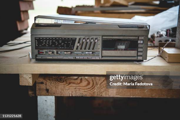 retro stereo system - hi fi stock pictures, royalty-free photos & images