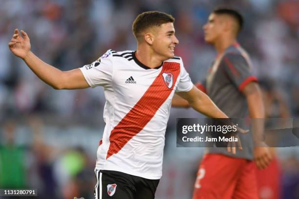Julian Alvarez of River Plate celebrates after scoring the first goal of his team during a match between River Plate and Independiente as part of...
