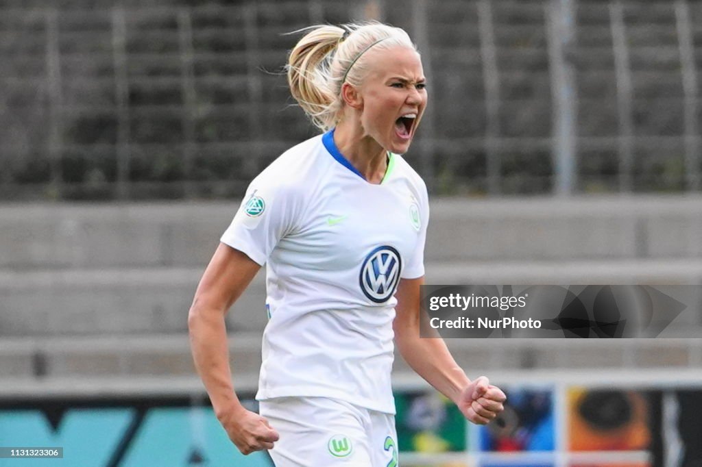 SC Freiburg v Vfl Wolfsburg - Allianz Frauen Bundesliga