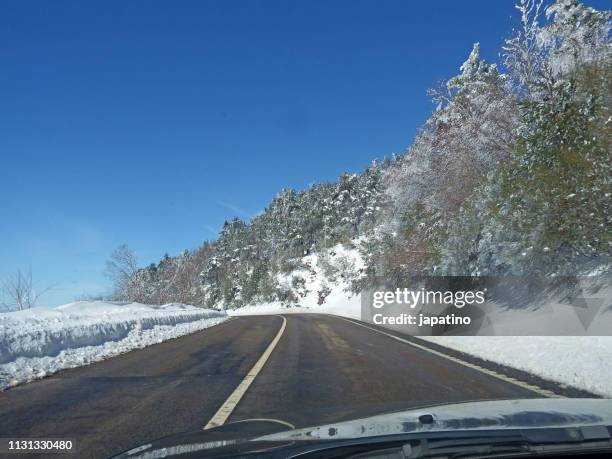 landscape of mountain road in galicia - vehículo de motor stock pictures, royalty-free photos & images