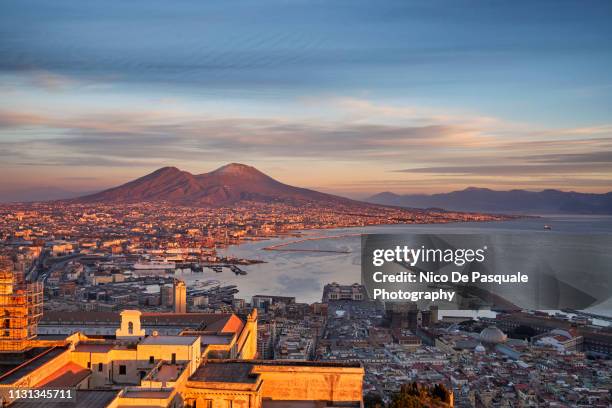 naples - active volcano stock pictures, royalty-free photos & images