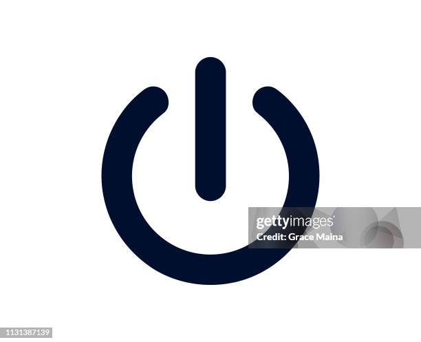 stockillustraties, clipart, cartoons en iconen met start push power-knop geïsoleerd op witte achtergrond-vector - turning on or off